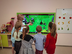 Настенная интерактивная панель Уникум-1 (43) Windows