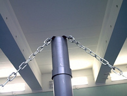 Стойки в/б на растяжках с механизмом натяжения сетки