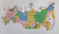 Карта России ИЗ ДЕРЕВА многоуровневая, на подложке из орг.стекла 100х55 С ПОДСВЕТКОЙ