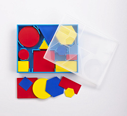 Логические блоки (пласмасса, 5 форм, 3 цвета, 2 размера, 60 предмета)