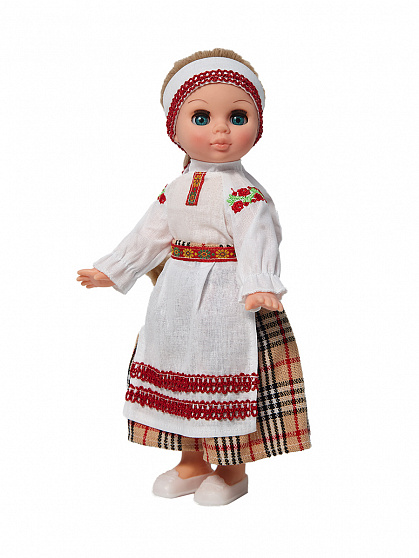 Эля в белорусском костюме
