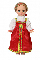 Эля  в русском костюме