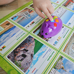 Мышиный код с карточками (4 робота)