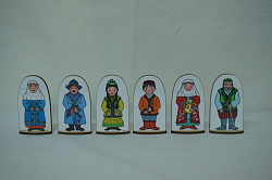 Набор кукол на подставке "Семья казахская" 6 шт. материал - фанера