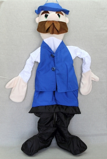 Ростовая кукла "Охотник" Красная Шапочка